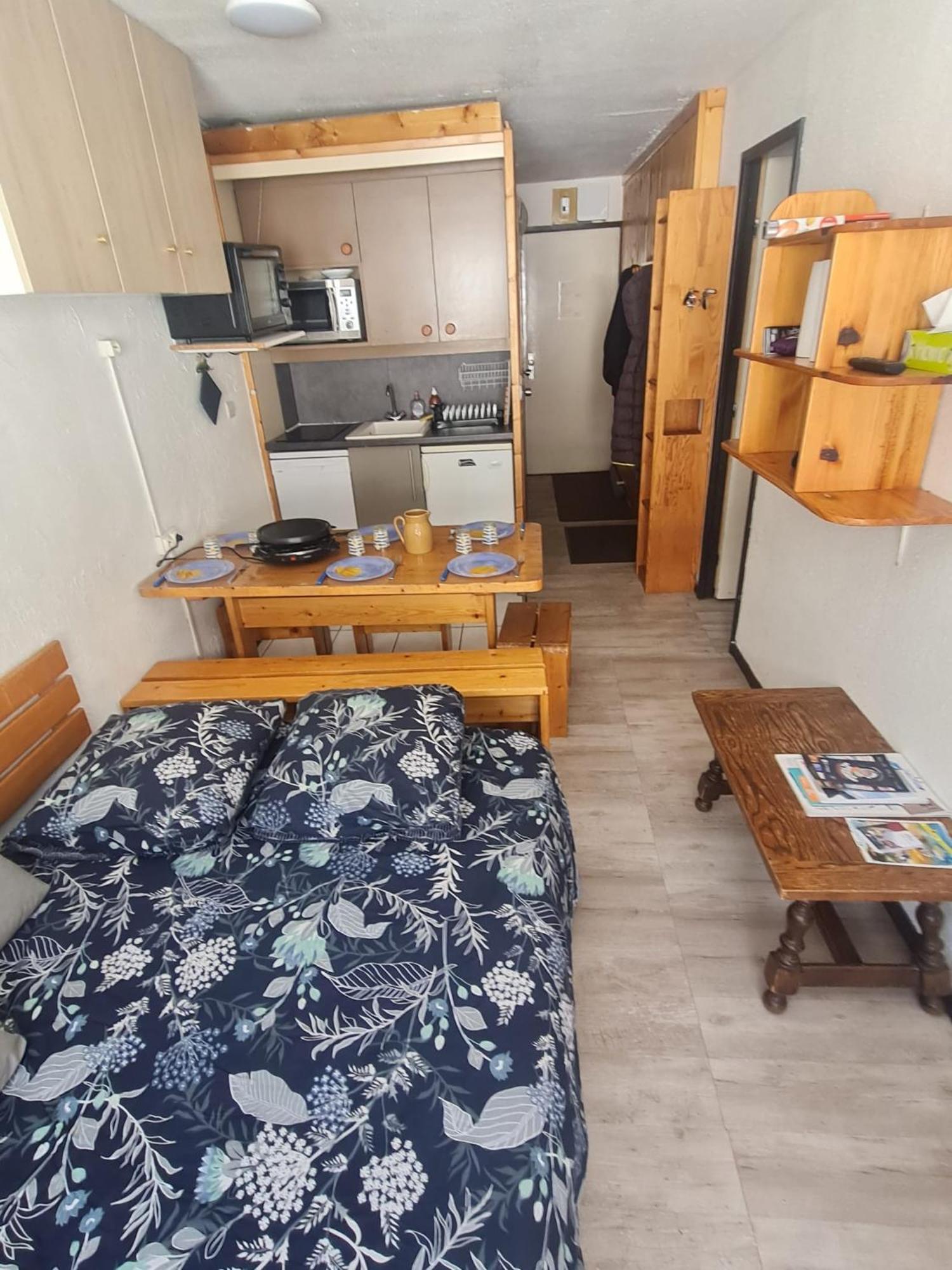 Apartment 6 Personnes In Out *